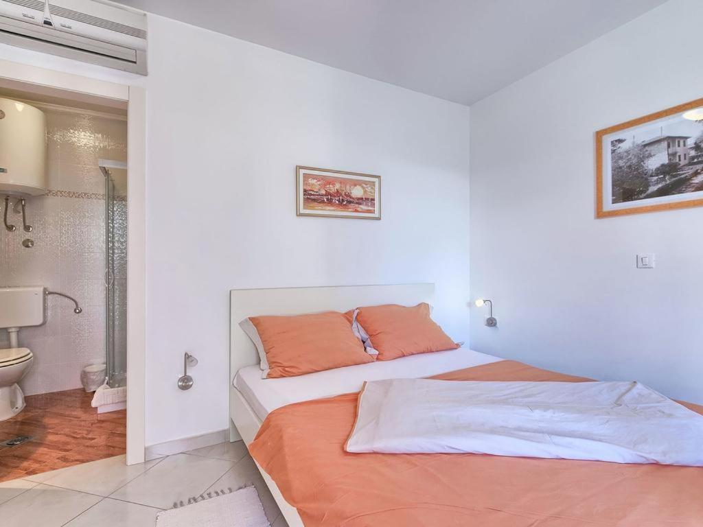 Villa Alpa Umag Exterior photo
