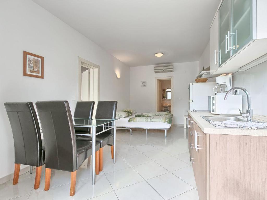 Villa Alpa Umag Exterior photo