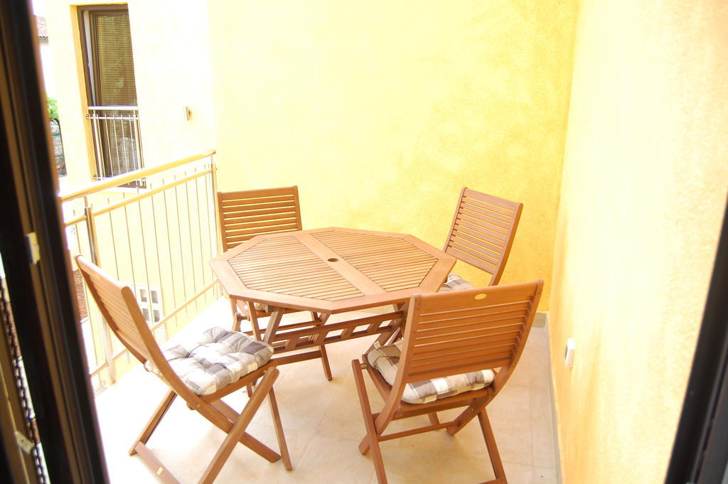 Villa Alpa Umag Exterior photo