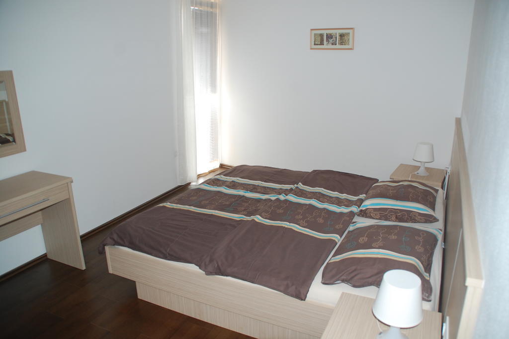 Villa Alpa Umag Exterior photo