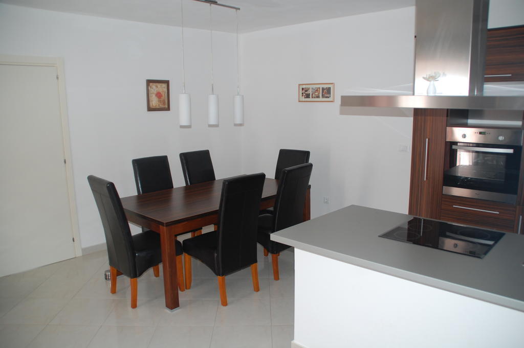 Villa Alpa Umag Exterior photo