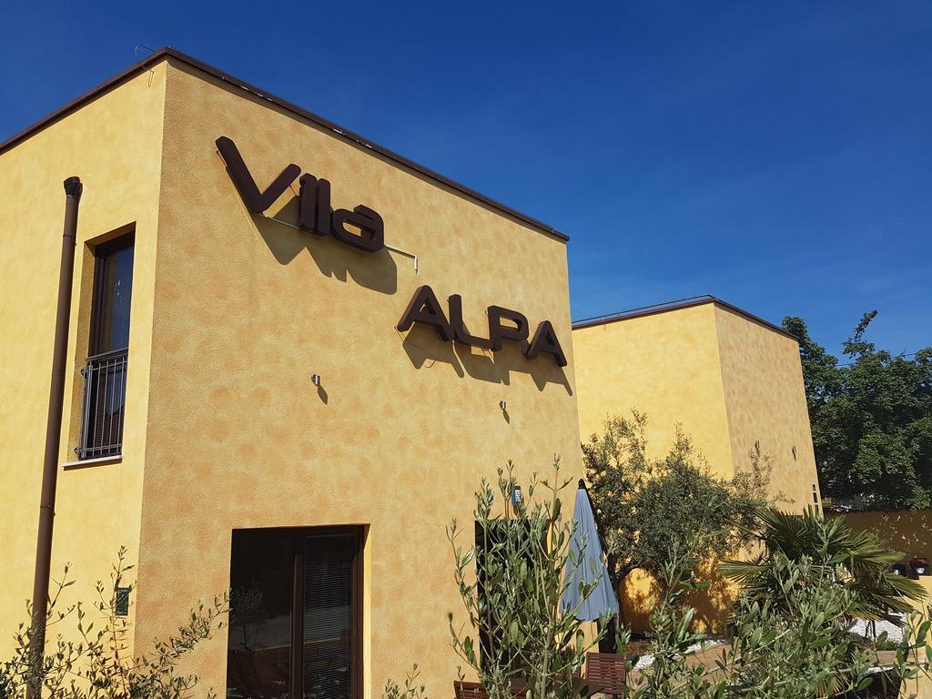 Villa Alpa Umag Exterior photo